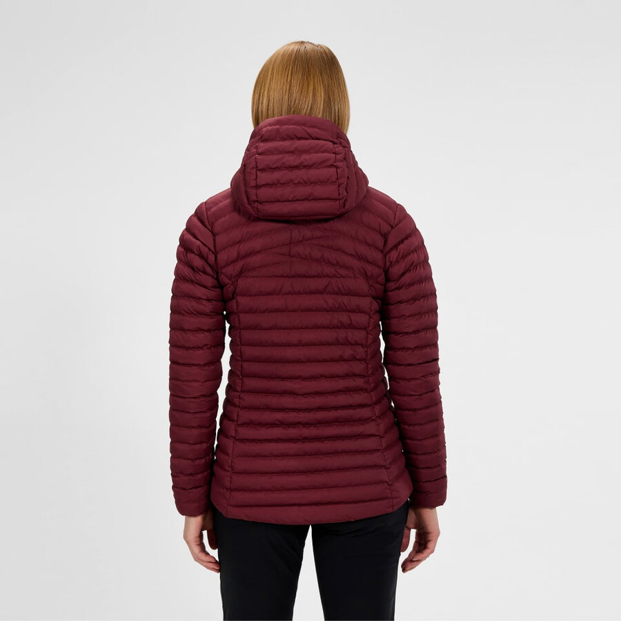donne nula micro sintetico insulated jacket - red berghaus